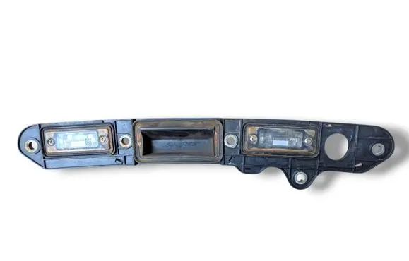 Volkswagen Touran I Tailgate opening switch 1T0827574L