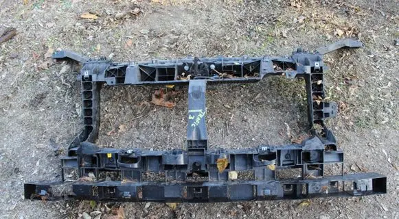 Renault Trafic III (X82) Radiator support slam panel