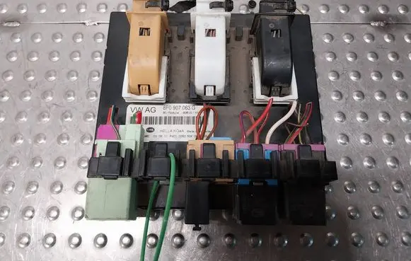 Audi A3 S3 8P Comfort/convenience module 5DK00965326 8P0907063G