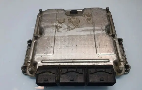 Renault Scenic I Engine control unit/module 0281001934 HOM8200039569 8200078730