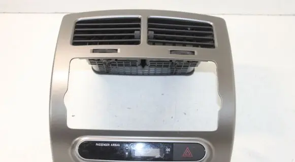 Toyota Urban Cruiser (XP110) Dash center air vent grill 5340552810
