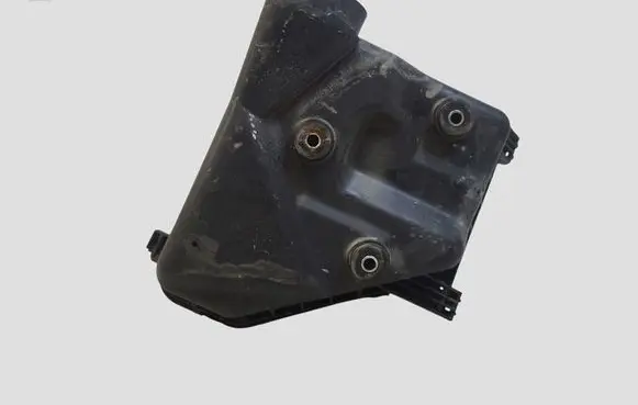 Toyota Avensis T270 Air filter box