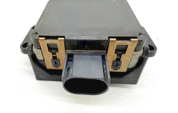 Jaguar I-Pace Distronic sensor radar J9D39G768AF 0203302760 39R12999