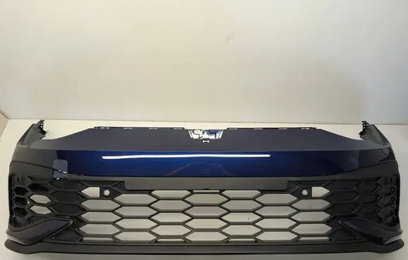 Volkswagen Golf VIII Front bumper 5H0807221D