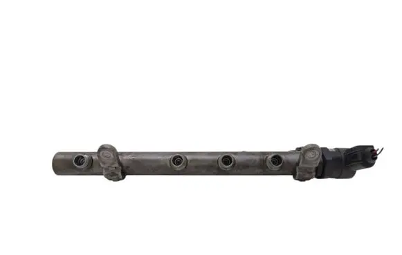 Mercedes-Benz E W211 Fuel main line pipe A6420700405 A6110780447 0281002494