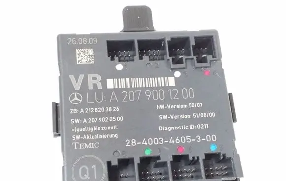 Mercedes-Benz E C207 W207 Door control unit/module A2079001200