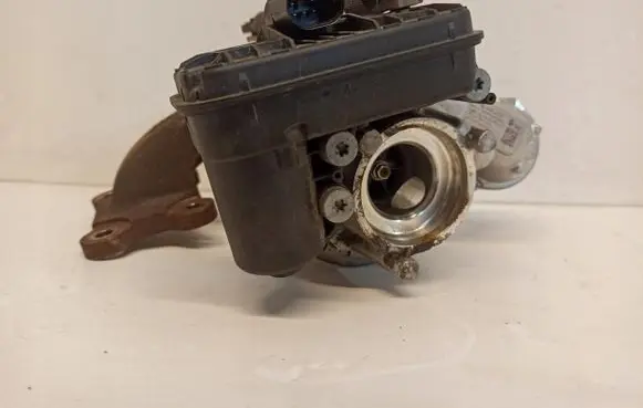 Audi A5 Turbo 04E145722H