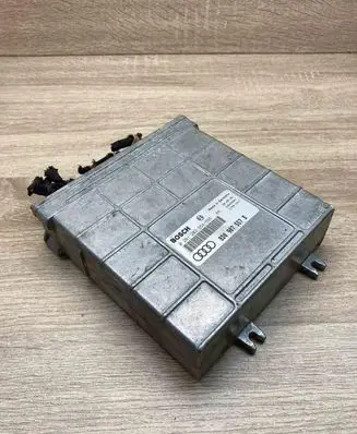 Audi A4 S4 B5 8D Engine control unit/module ECU 8D0907557B 0261203554