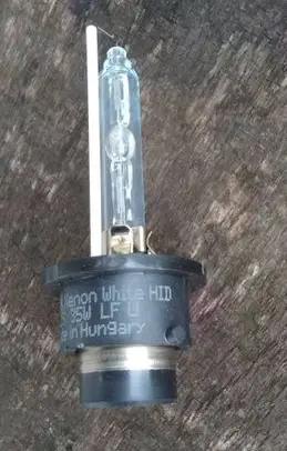 Renault Megane II Xenon bulb 