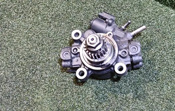 Renault Master III Fuel injection high pressure pump 167001930R A2C97864000