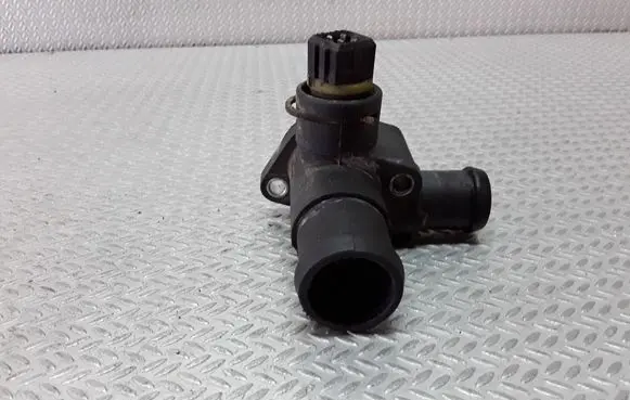 Audi A6 S6 C5 4B Engine coolant pipe/hose