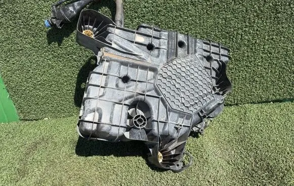 Toyota Proace AdBlue liquid reservoir 9810969380 12678023