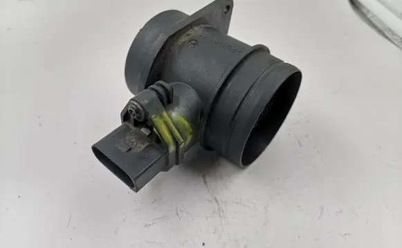 Seat Alhambra (Mk1) Mass air flow meter 0281002757