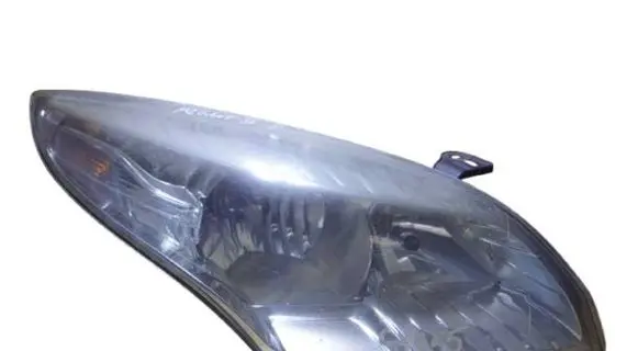 Renault Megane III Headlight/headlamp 260100018R