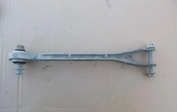 Dodge Challenger Rear control arm 68210633AA