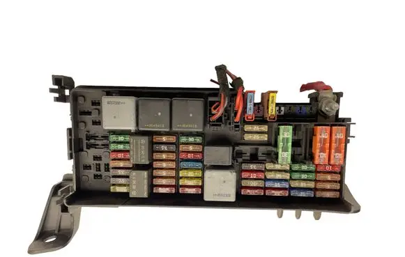 Mercedes-Benz ML W164 Fuse module A1645400272