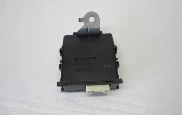 Toyota Corolla E210 E21 Door central lock control unit/module 8597048040