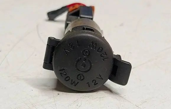 KIA Sportage Cigarette lighter front A5WF95W8