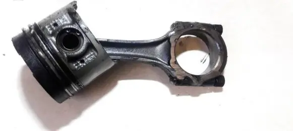 Piston with connecting rod
