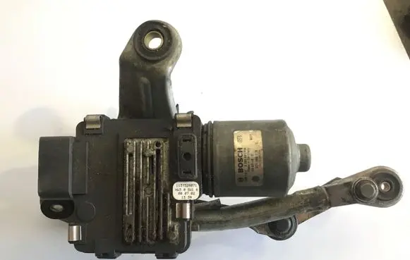 Volkswagen Phaeton Front wiper linkage and motor 3D1955119 0390241704
