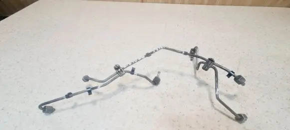 Audi A6 S6 C6 4F Fuel injector supply line/pipe 3D9BB98843 98843 98844