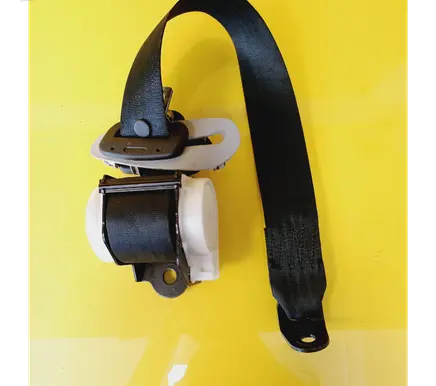 Mazda 5 Rear seatbelt 0434090