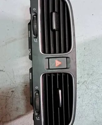 Volkswagen Golf VI Dash center air vent grill 5K0819733