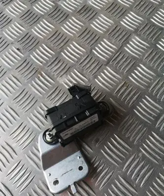 Volvo V70 Yaw turn rate sensor 30667843aa