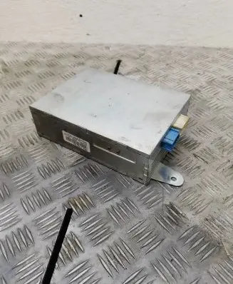 BMW 5 E39 Video control module 6906923 023348 037138051
