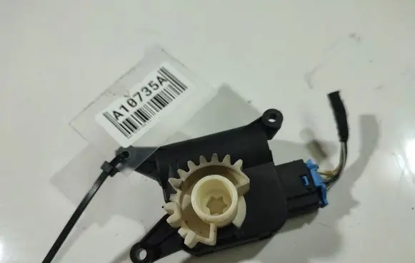 Seat Toledo III (5P) Air flap motor/actuator 0132801337