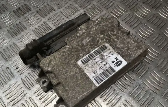 Fiat Punto (188) Engine control unit/module 16FE3 46531212 6160210601