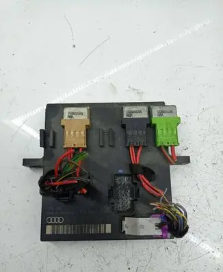 Audi A4 S4 B6 8E 8H Comfort/convenience module 8E0907279E
