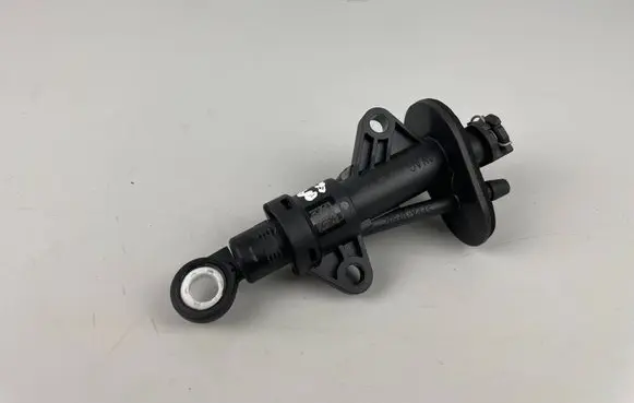 Audi A3 S3 8V Clutch master cylinder 5Q0721388G 5Q0927810A