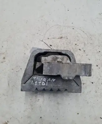 Volkswagen Touran I Engine mount bracket 1K0199262