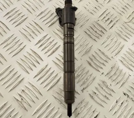 Fuel injector