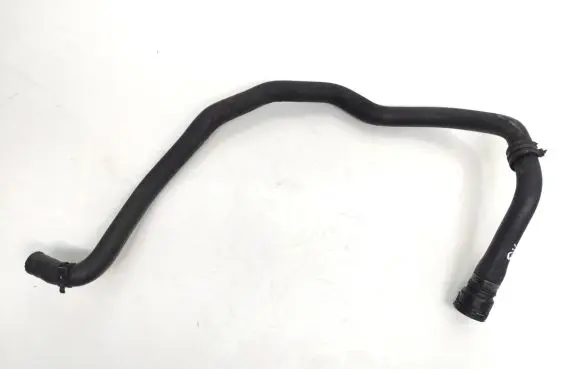 Coolant pipe/hose