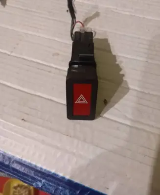 Nissan Almera N16 Hazard light switch 06016