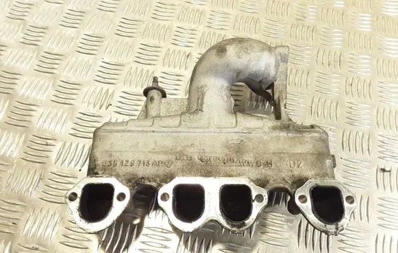 Volkswagen PASSAT B5.5 Intake manifold 038129713AP
