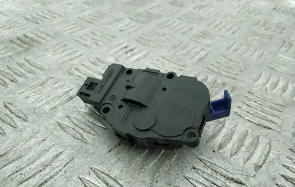 BMW 5 GT F07 Intake manifold valve actuator/motor EFB330 K9749005