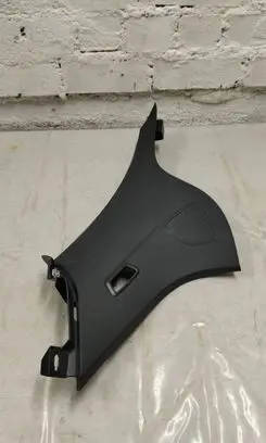 (D)pillar trim (top)