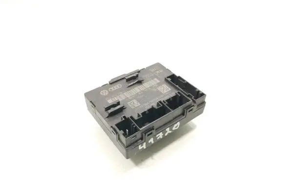 Audi A5 8T 8F Door control unit/module 8T0959793K