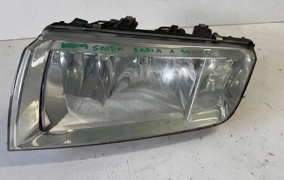 Skoda Fabia Mk1 (6Y) Headlight/headlamp