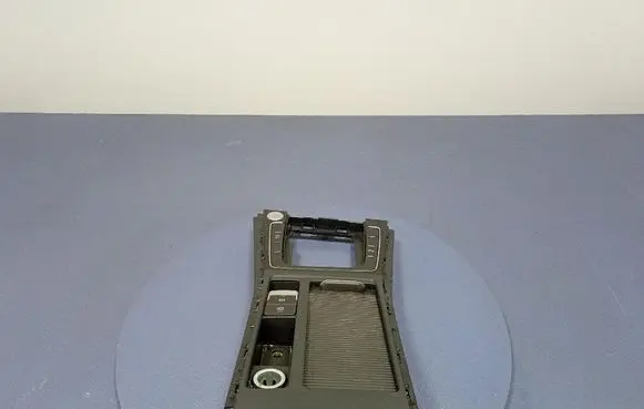 Volkswagen Golf Sportsvan Center console 5G1864263