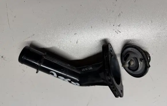 KIA Stonic Thermostat housing 2563104001