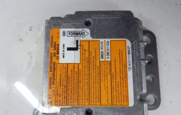 Nissan Juke I F15 Airbag control unit/module 988201KV1A