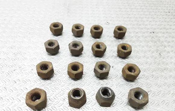 Toyota Corolla Verso E121 Nuts/bolts 