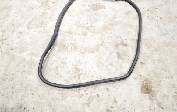 Mercedes-Benz GLK (X204) Rubber seal rear door window/glass 2046971151 A2046971151