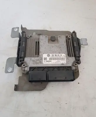 Volkswagen Touran I Engine control unit/module 03G906021ND 1039S28784