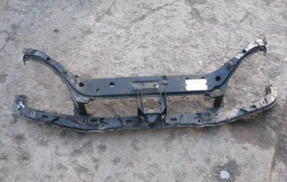 Renault Scenic I Radiator support slam panel