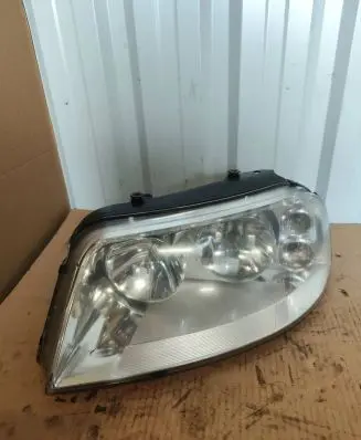 Volkswagen Sharan Headlight/headlamp 1305235530 1305235610